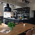 德奥德摩尔斯精品酒店 莱顿