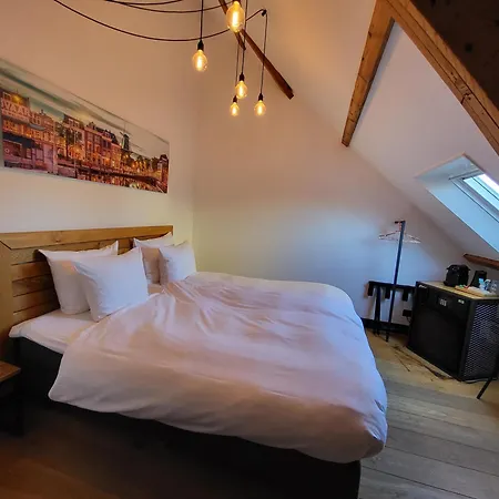 ブティック デアウデ モルシュ