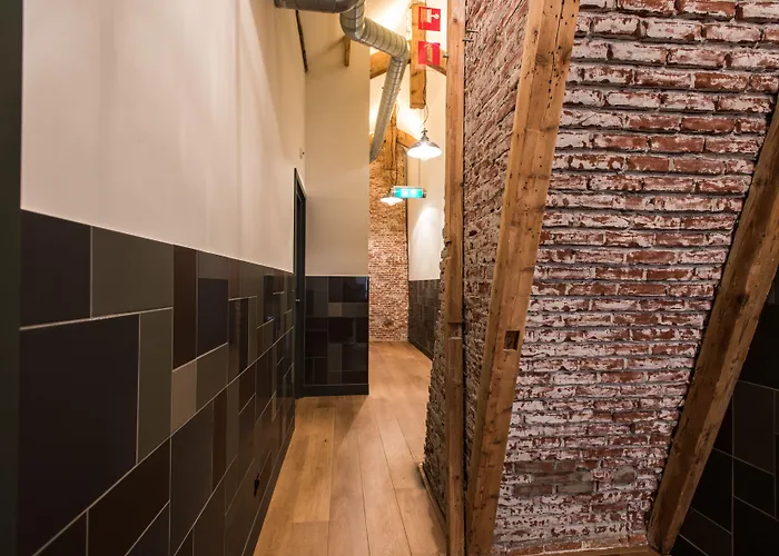 ブティック デアウデ モルシュ ライデン