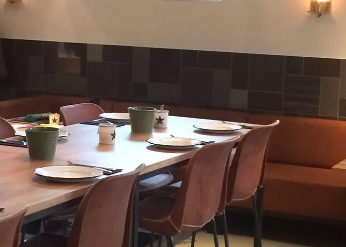 ホテル ブティック デアウデ モルシュ